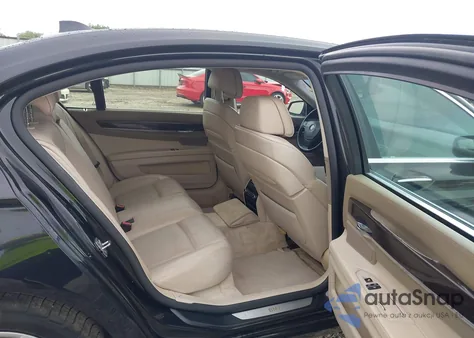 2010 BMW 750Li z USA, uszkodzony, nr VIN WBAKB8C54ACY63650